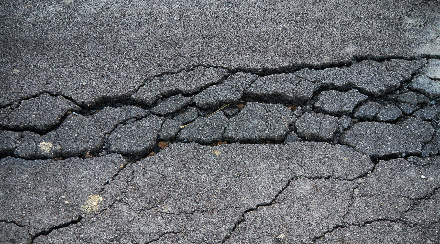 Common Asphalt Pavement Issues and How to Fix Them